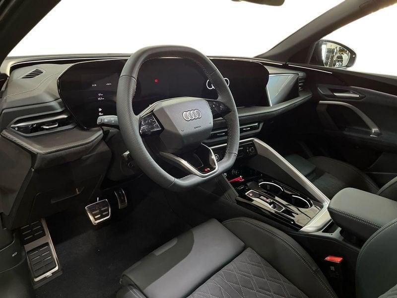 Audi Q5 II 2025 Sportback Sportback 2.0 tdi mhev+ S line edition quattro 204cv s-tr