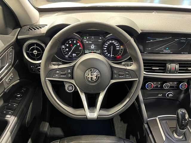 Alfa Romeo Stelvio 2.0 Turbo 200 CV AT8 Q4 Executive