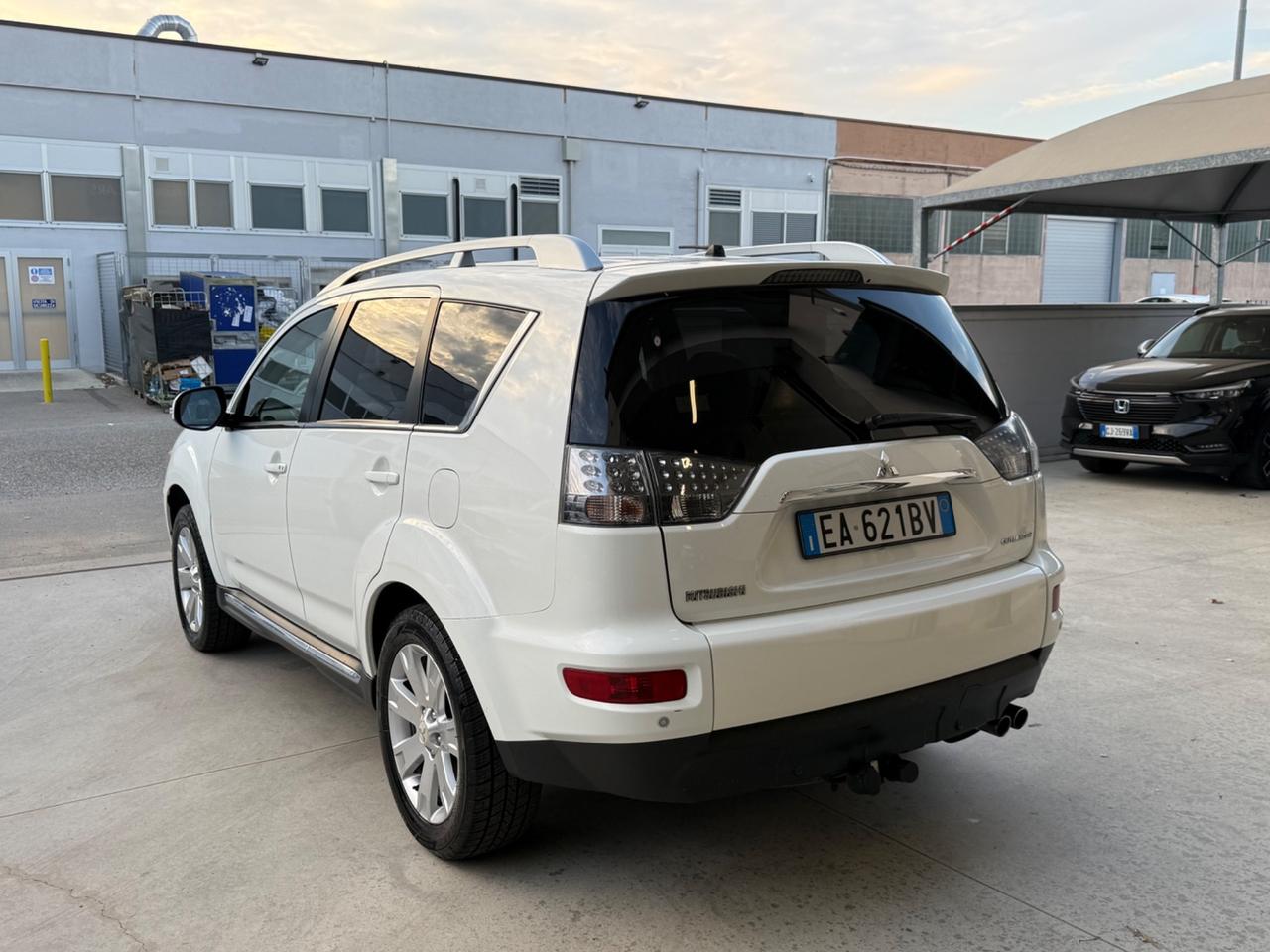 Mitsubishi Outlander 2.2 DI-D Instyle DPF 7 p.ti