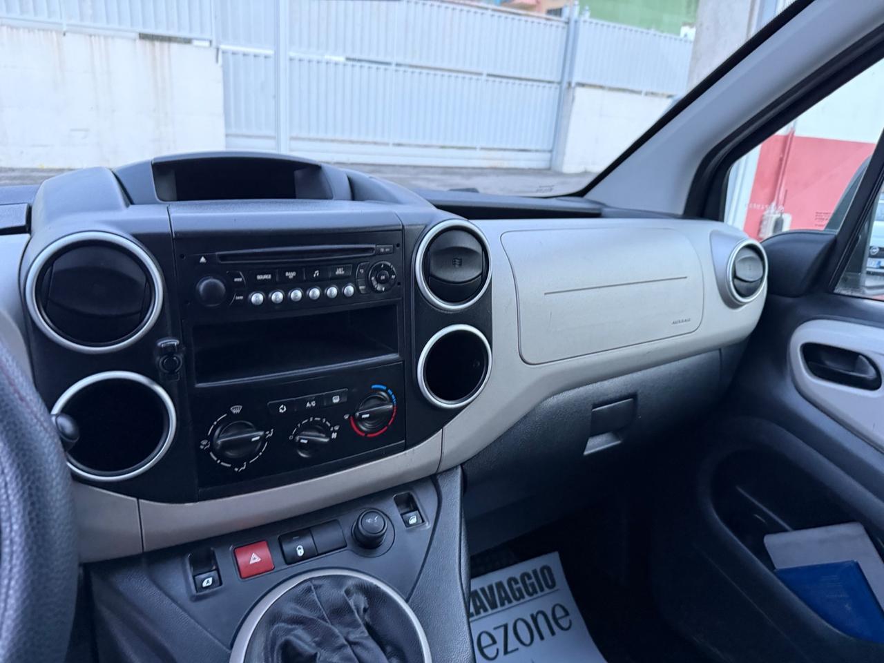 Peugeot Partner 1.6 HDi 92CV AUTOCARRO