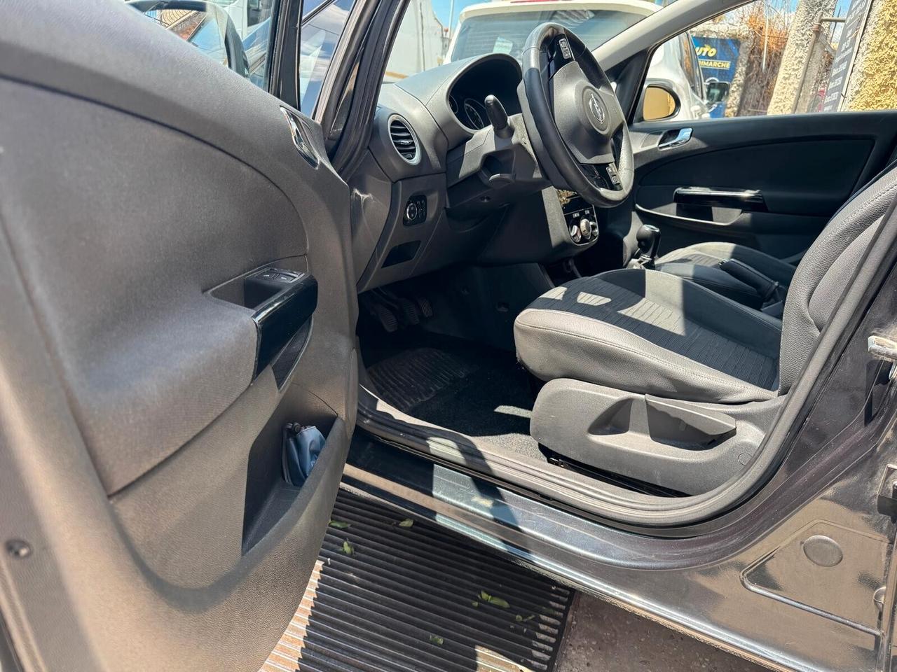 Opel Corsa 1.2 85CV 5 porte GPL-2015