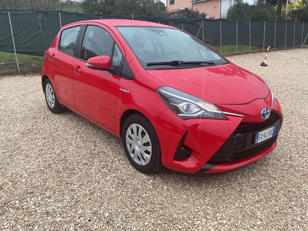 Toyota Yaris 1.5 Hybrid 5 porte Cool