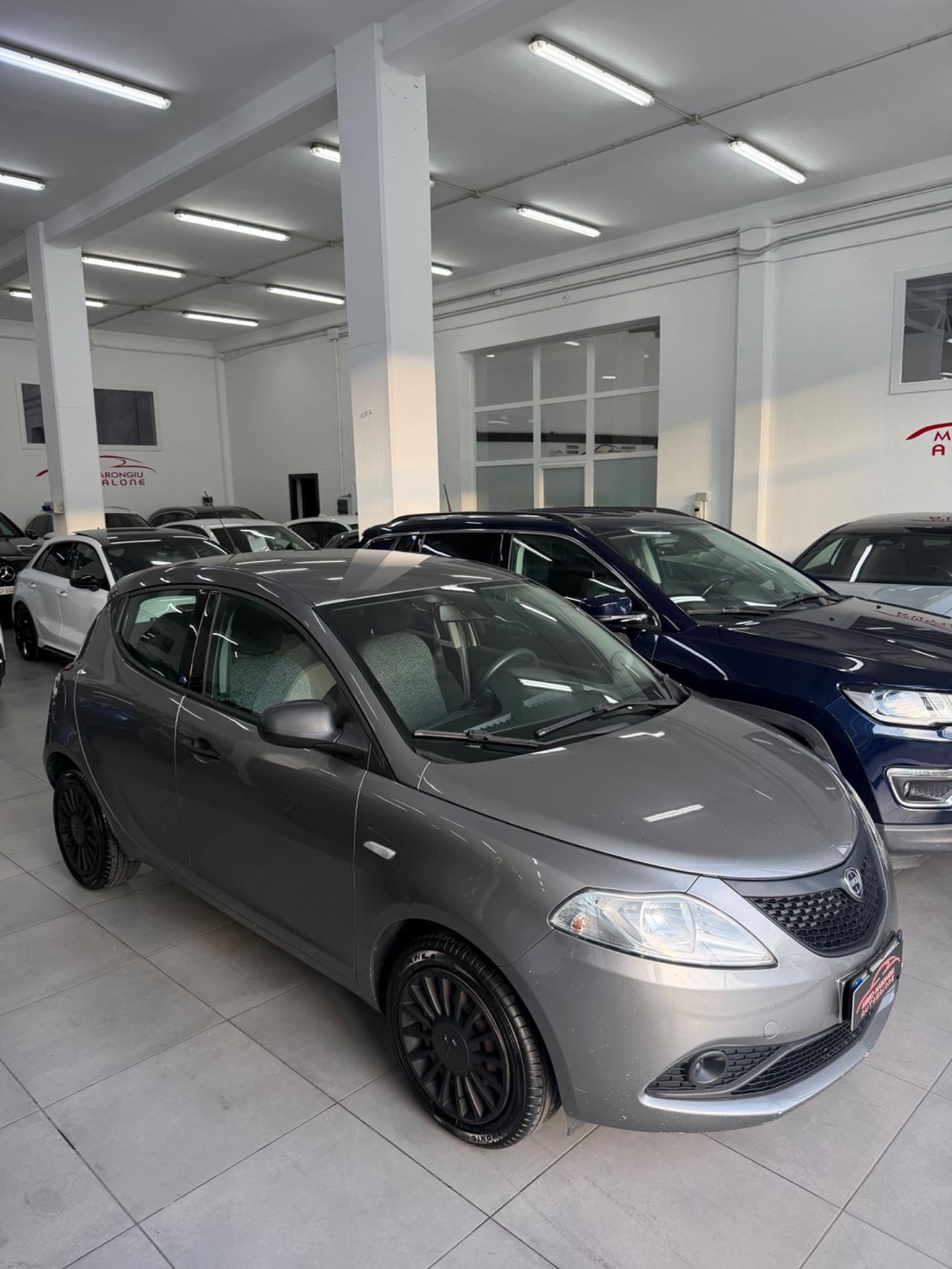 Lancia Ypsilon 1.2 BENZ/ GPL Ecochic FINANZIABILE