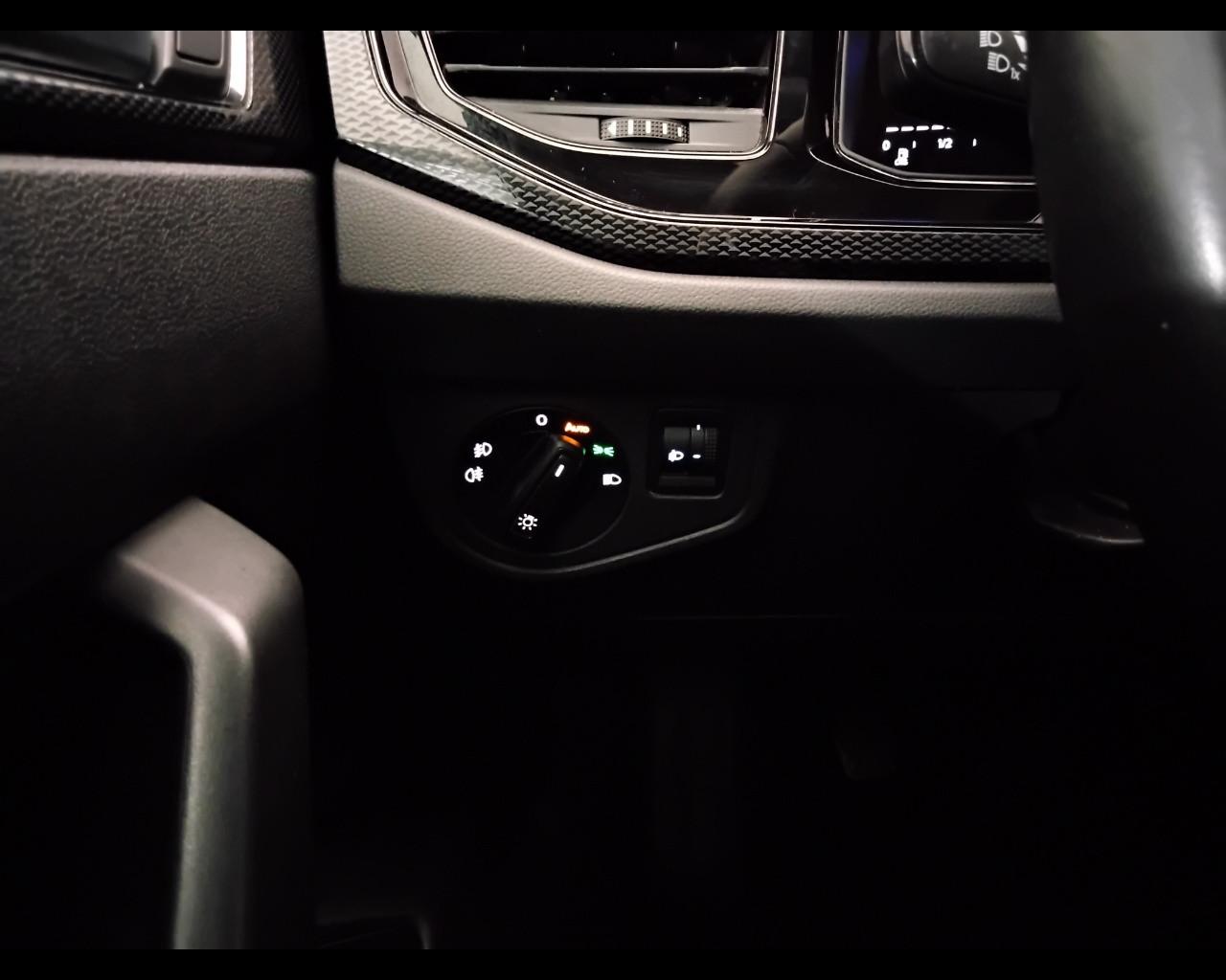 VOLKSWAGEN Polo VI 2022 - Polo 1.0 tgi Life 90cv