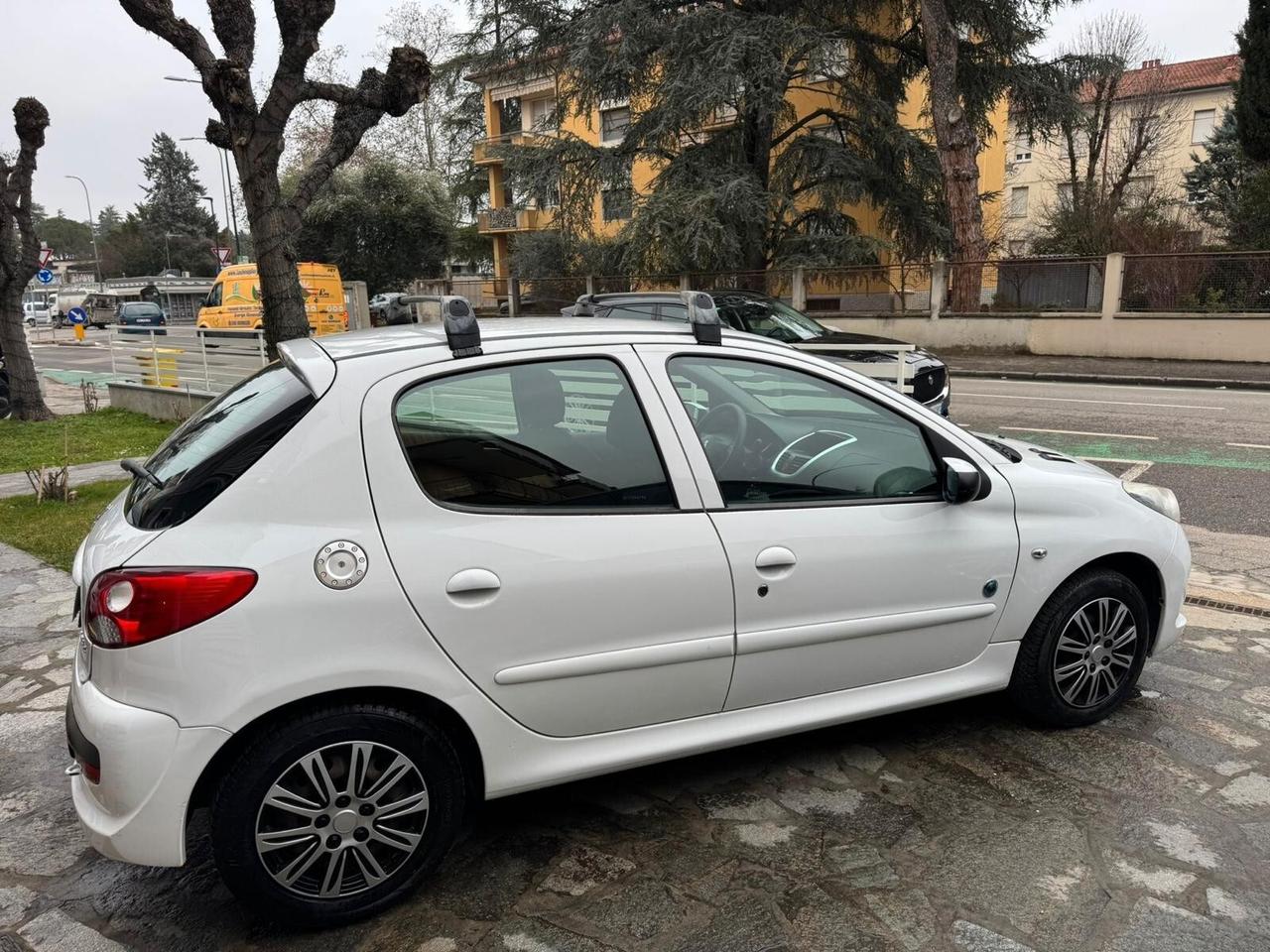 PEUGEOT 206 Plus 1.1 60cv 5p. GENERATION ECO GPL