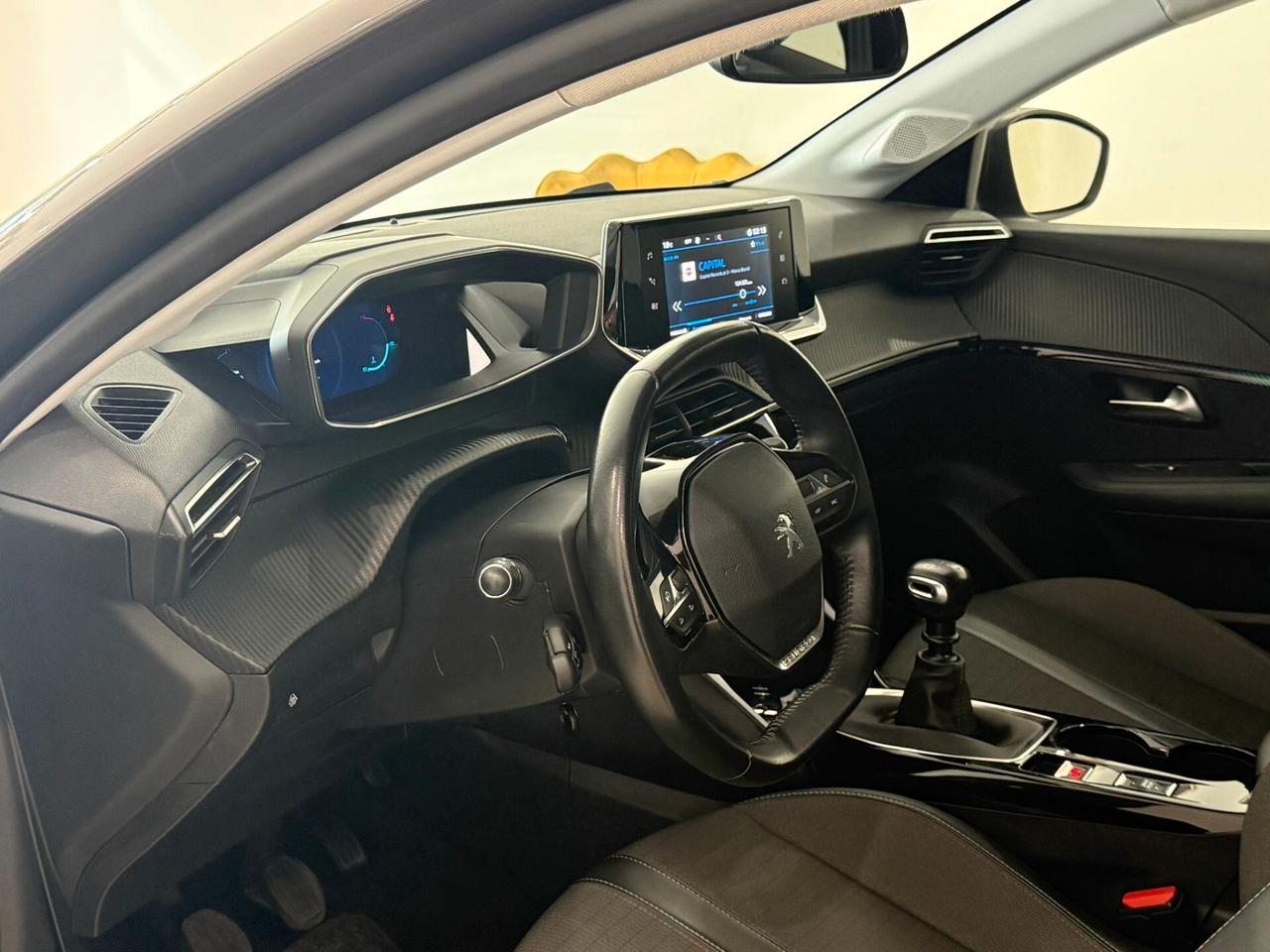 Peugeot 208 1.2 100CV Allure 46.000 KM