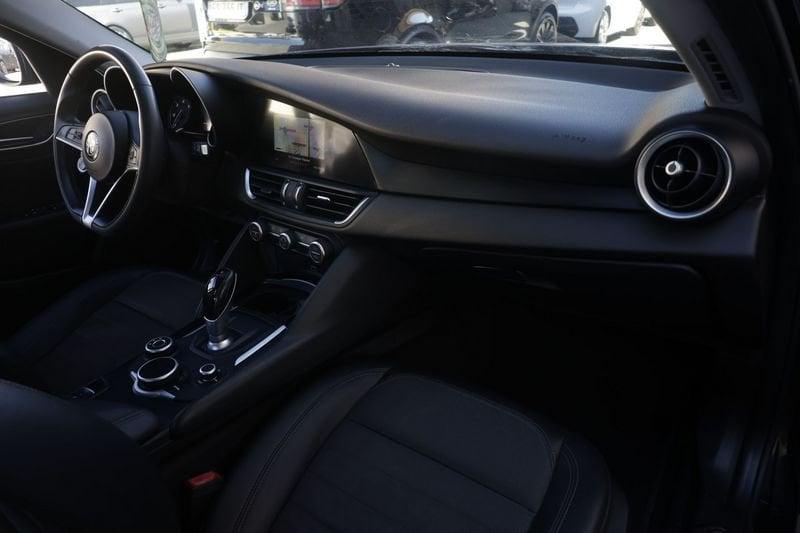 Alfa Romeo Giulia Alfa Romeo Giulia 2.2 Turbo AT8 150CV Business 110KW ANNO 2018