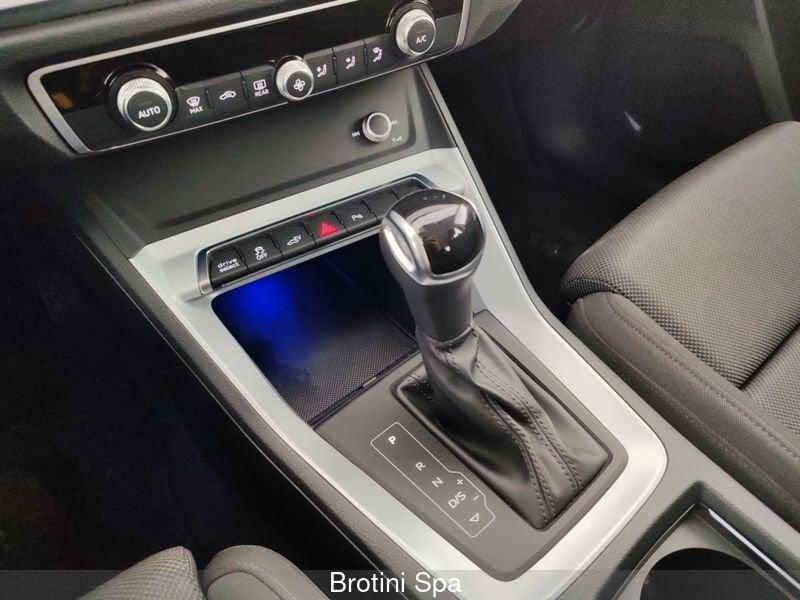 Audi Q3 45 TFSI e S tronic S Line Edition