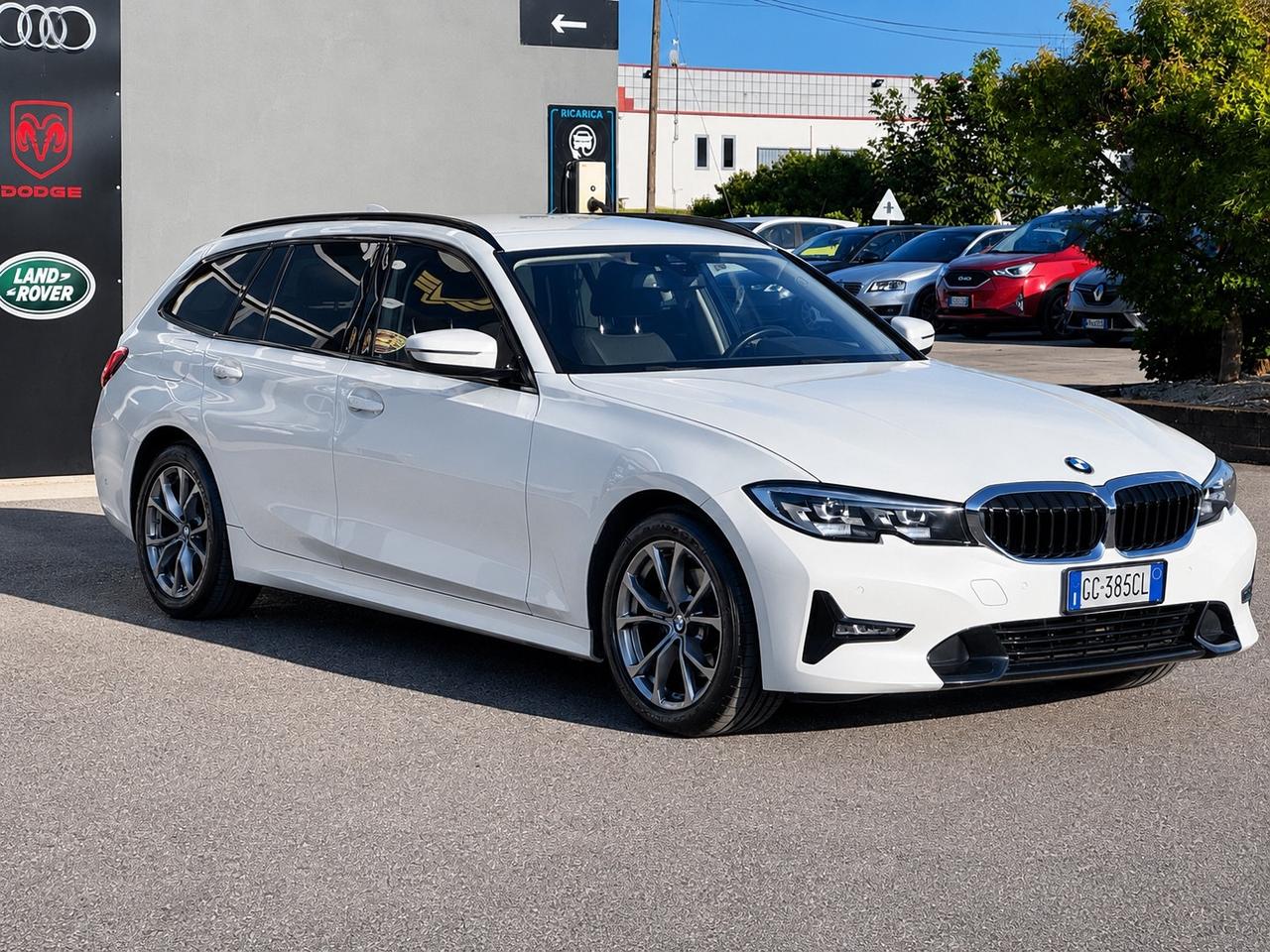 Bmw 320 320d 48V xDrive Touring Sport pacchetto luci