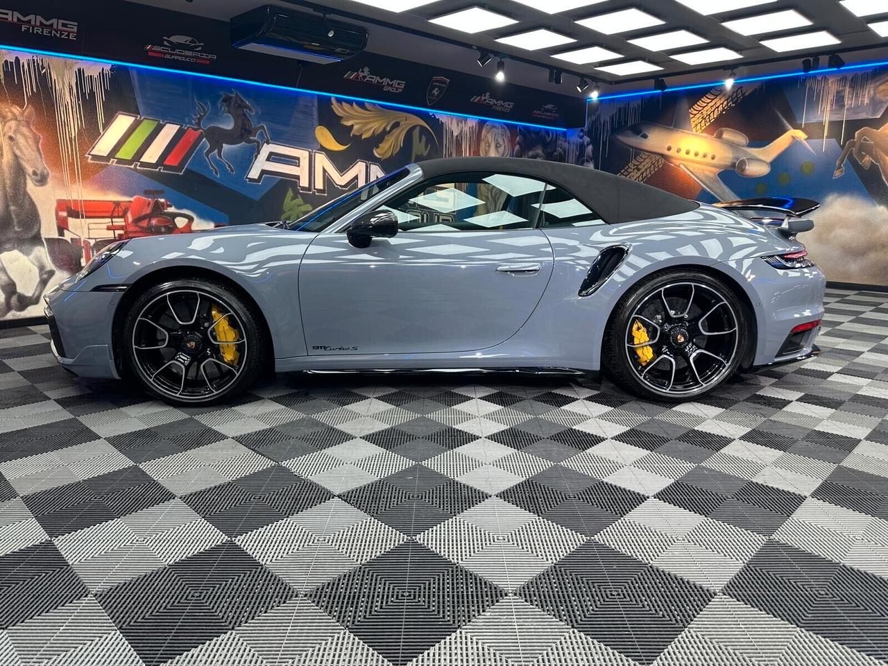 Porsche 992 911 Cabrio 3.7 Turbo S auto (911)