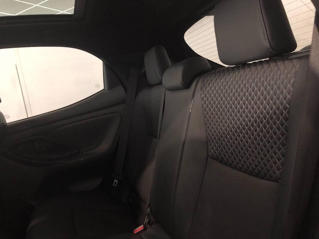 Toyota Yaris 1.5 VVT-iE Hybrid Lounge E-CVT