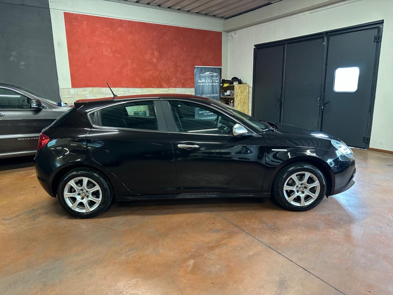 Alfa Romeo Giulietta 2.0 JTDm-2 140 CV Distinctive