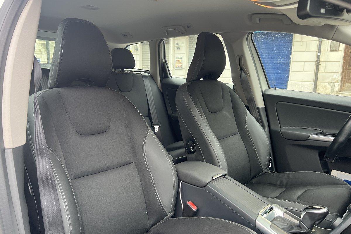 VOLVO XC60 D4 Geartronic Momentum