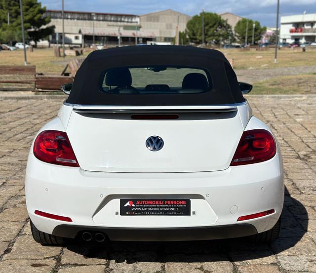 VOLKSWAGEN Maggiolino Cabrio 1.4 TSI DSG Sport 60's (Fender/LED/Auto)