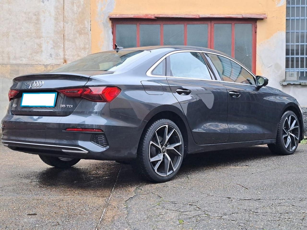 Audi A3 Sedan 35 TDI S tronic Business Advanced