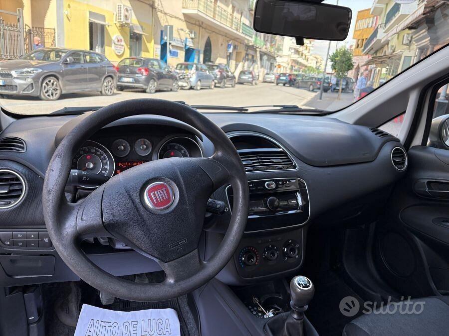 Fiat new punto 1.4 gpl di serie young certificata