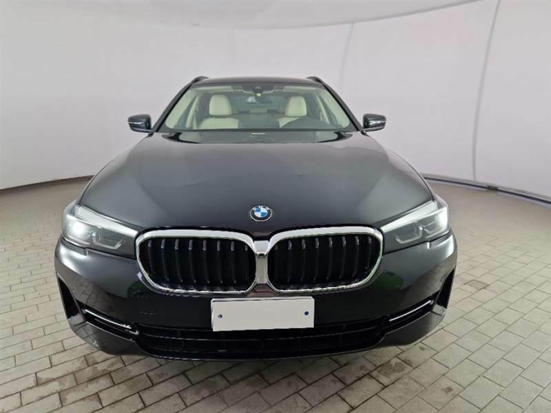 BMW 520 xDrive Business Auto MH48V Touring