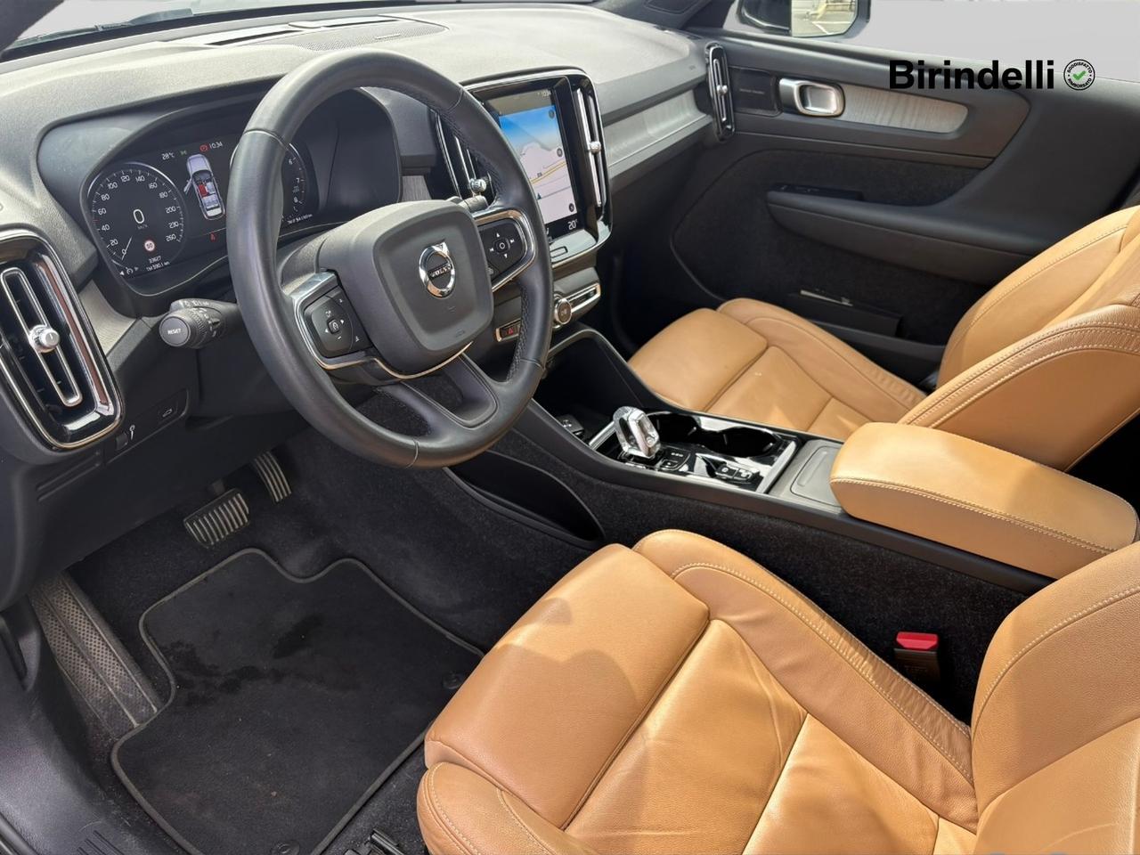 VOLVO XC40 (2017-->) - XC40 T3 Geartronic Inscription