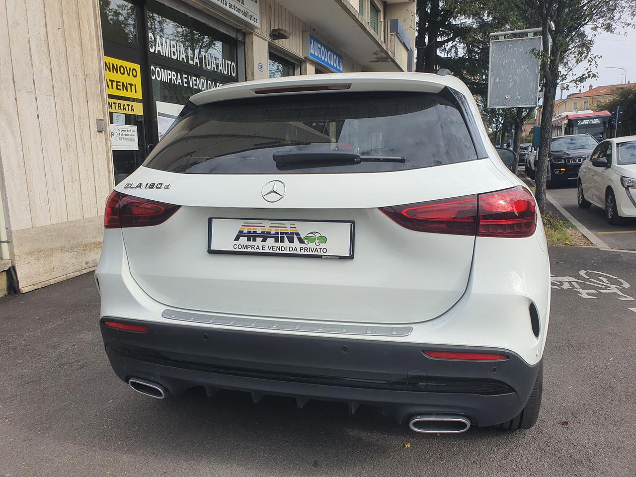 Mercedes-benz GLA 180 d Automatic AMG Line Advanced Plus
