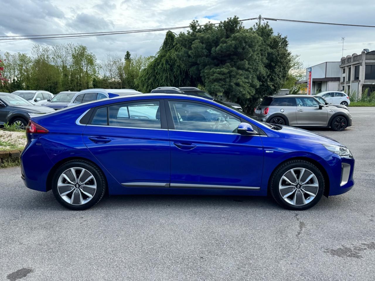 Hyundai Ioniq 1.6 Plug-in Hybrid DCT Style