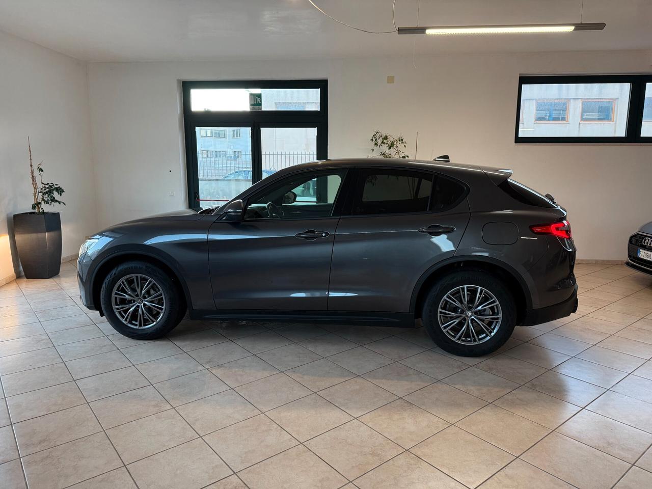 Alfa Romeo Stelvio 2.2 Turbodiesel 160 CV AT8 RWD Business