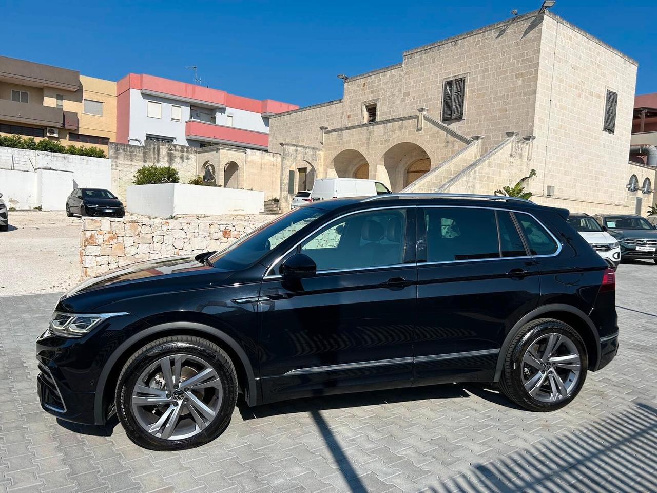 Volkswagen Tiguan 2.0 TDI 150 CV SCR DSG R-Line