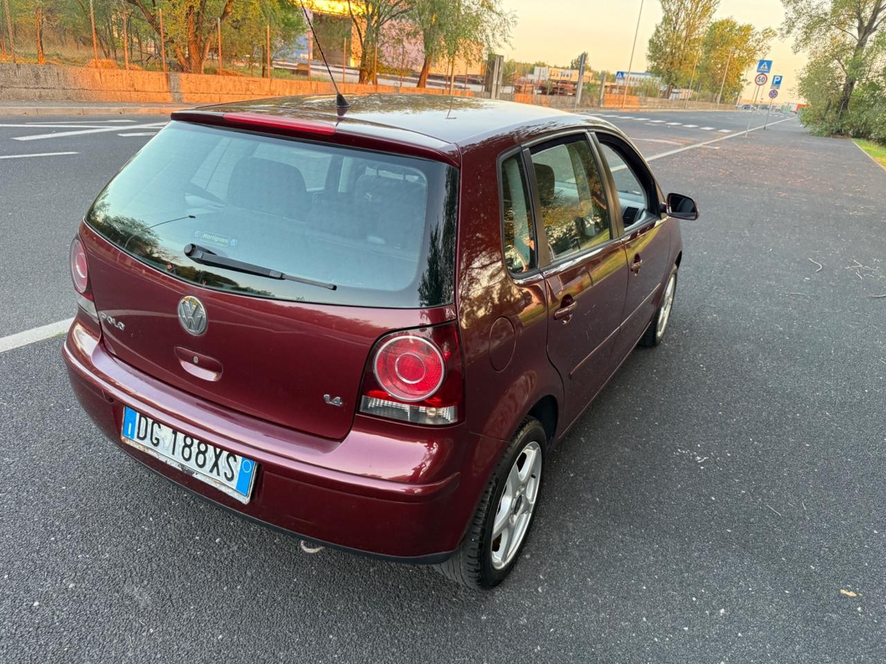 Volkswagen Polo 1.4/80CV 16V 5p. Comfortline