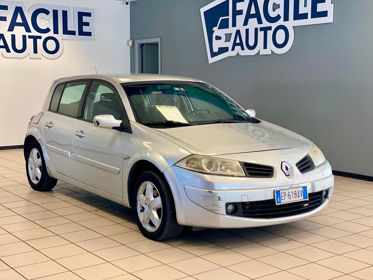 Renault Megane Mégane 1.5 dCi/105CV Grandtour Serie Speciale