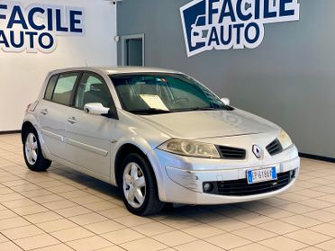 Renault Megane Mégane 1.5 dCi/105CV Grandtour Serie Speciale