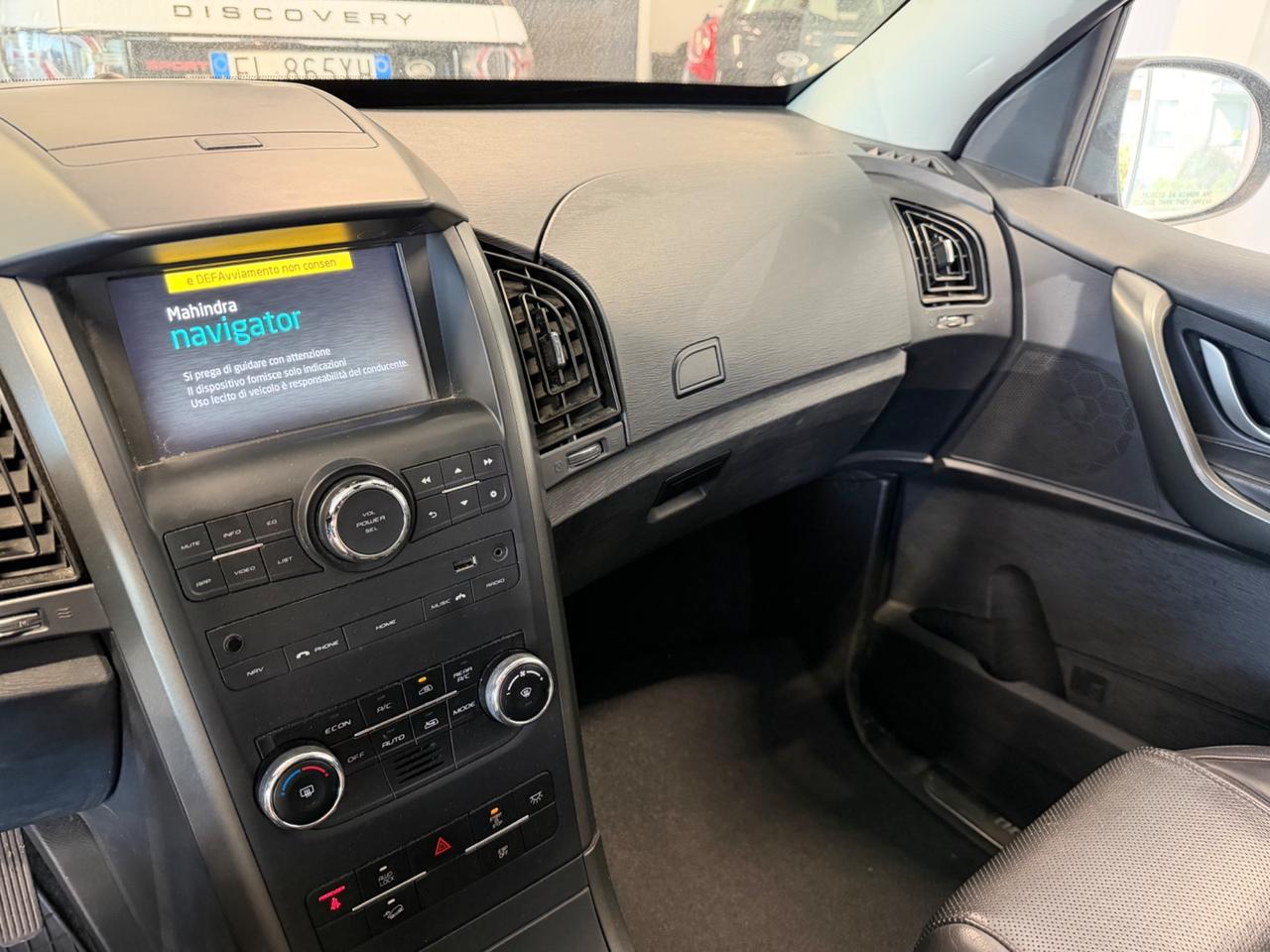 Mahindra XUV500 2.2 16V FWD W10
