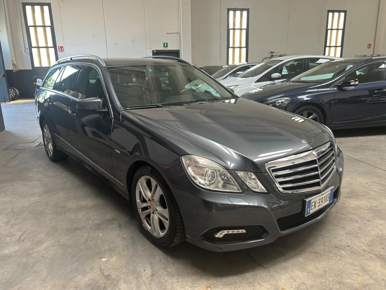Mercedes-benz E 250 CDI BlueEFFICIENCY Avantgarde AMG