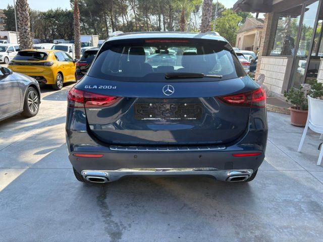 MERCEDES-BENZ GLA 200 d Sport Automatic