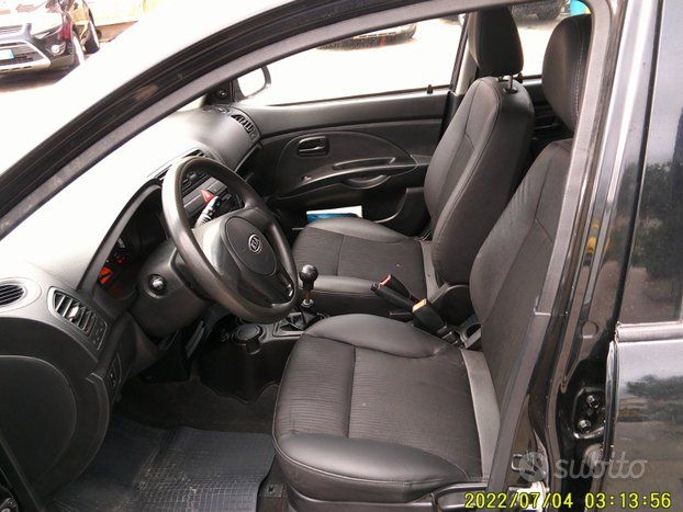Kia Picanto 2011 photo 5