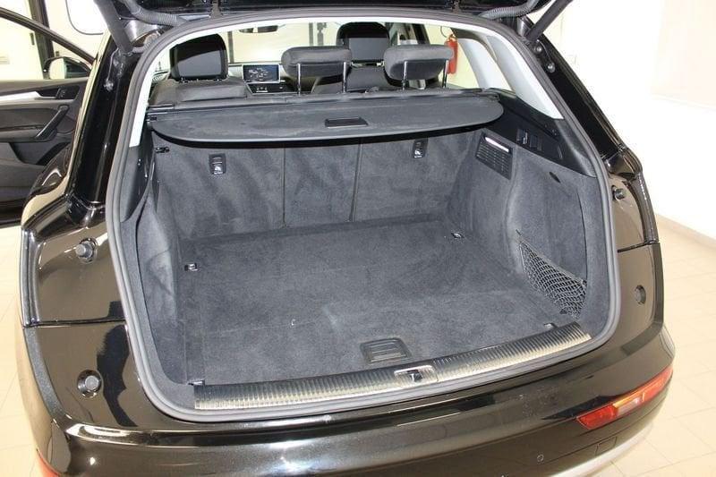 Audi Q5 40 TDI quattro S tronic Business Sport