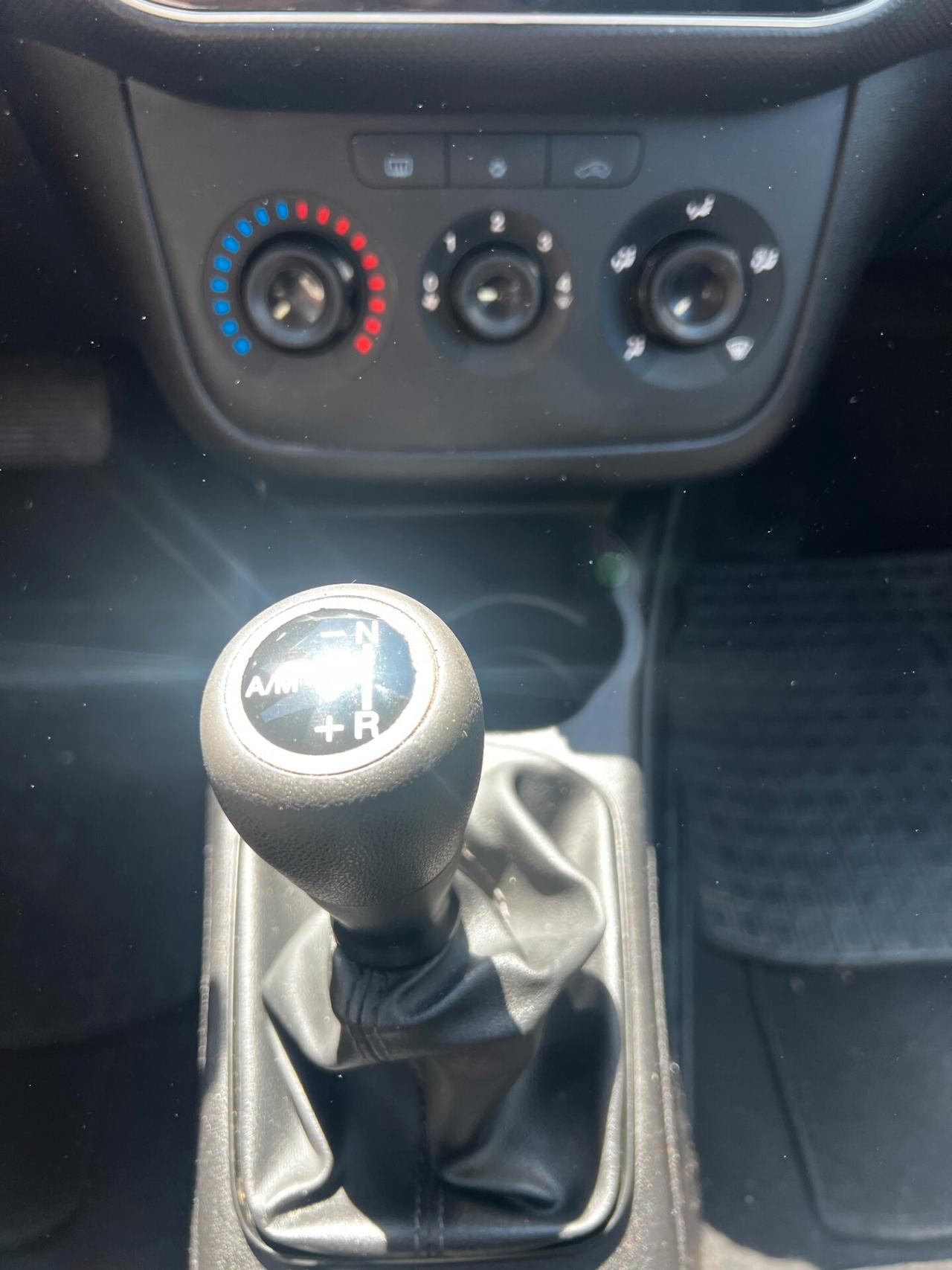 Fiat Punto 1.4 S&S 8V Dualogic 3 porte Street AUTOMATICA