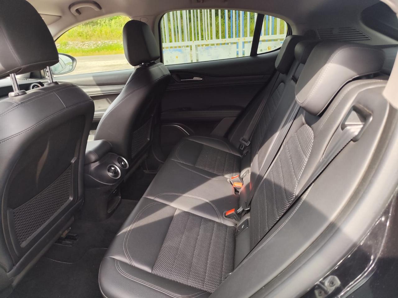 Alfa Romeo Stelvio 2.2 Turbodiesel 210 CV AT8 Q4 Super