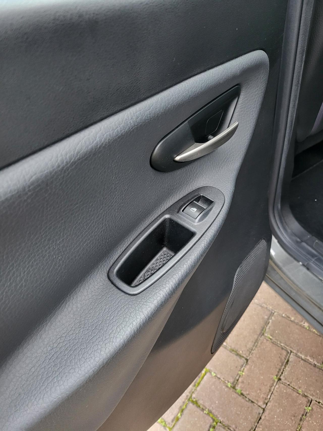 Lancia Ypsilon 1.2 69 CV 5 porte GPL Ecochic Elle