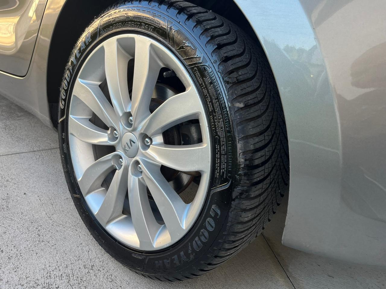 Kia Carens 1.7 crdi Cool 115cv 5p.ti