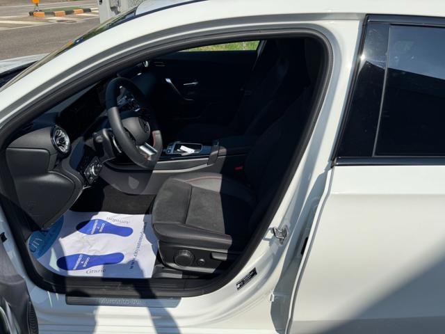 MERCEDES-BENZ A 180 Automatic AMG Line Premium
