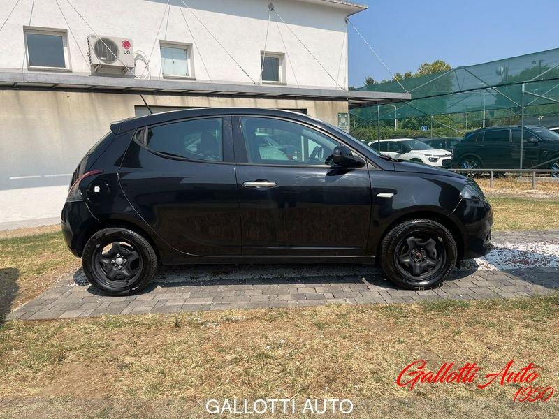 Lancia Ypsilon 1.0 FireFly 70cv Hybrid Gold