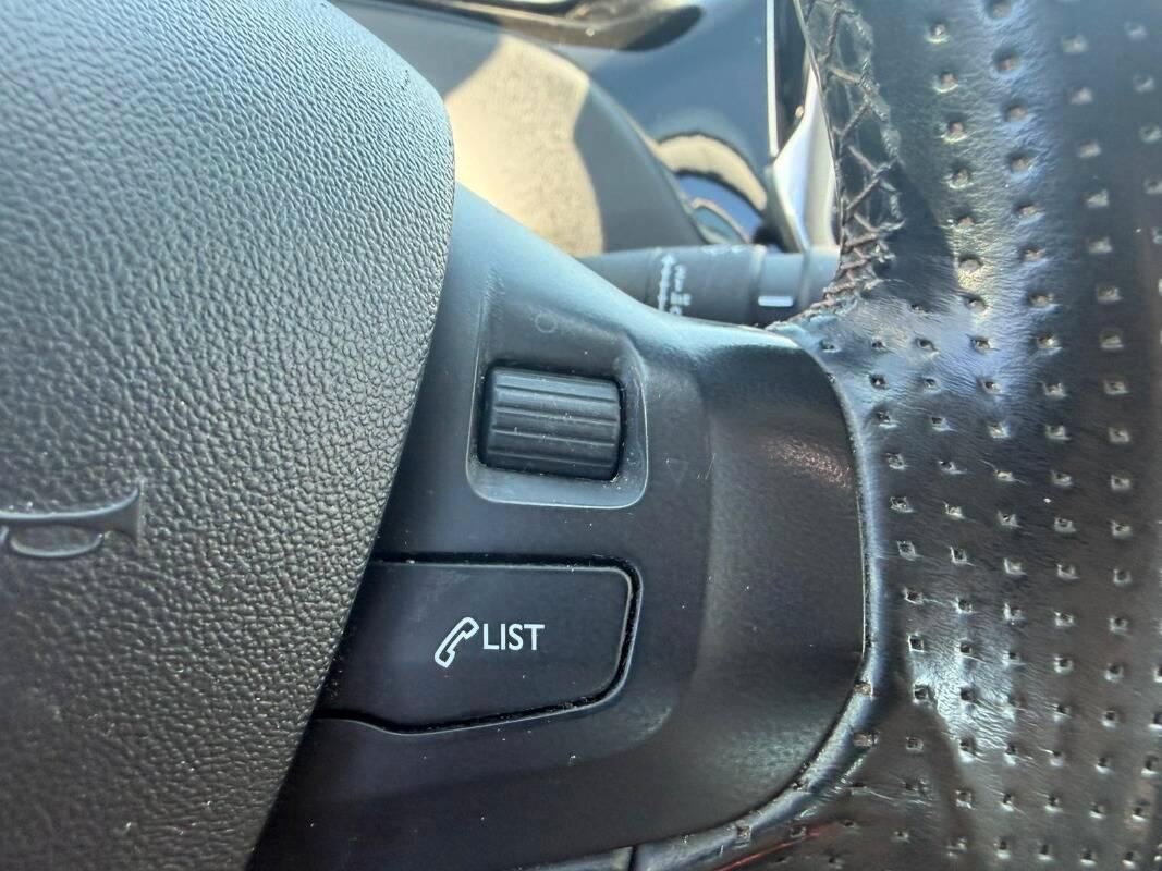 Peugeot 208 1.6 e-hdi 8v Allure s&s 5p