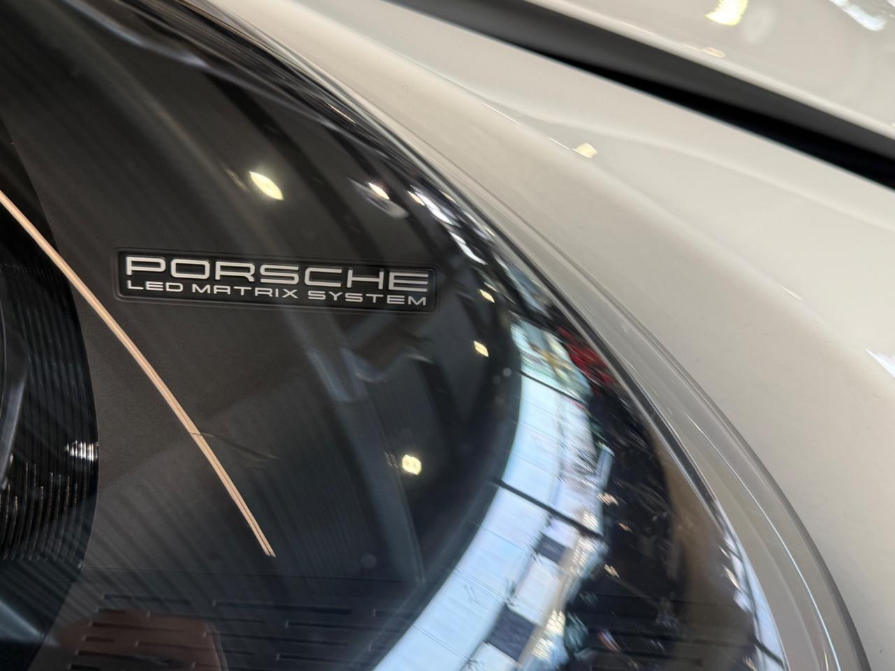 Porsche 992 Carrera GTS