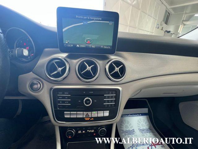 MERCEDES-BENZ GLA 200 d Automatic Sport Premium