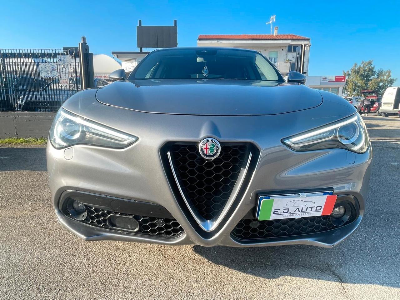 Alfa Romeo Stelvio 2.2 Turbodiesel 210 CV AT8 Q4 Super