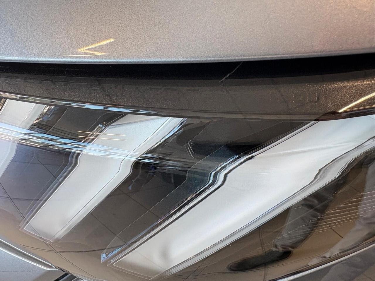 Peugeot 208 GT PACK motore elettrico 136 CV SPOTICAR