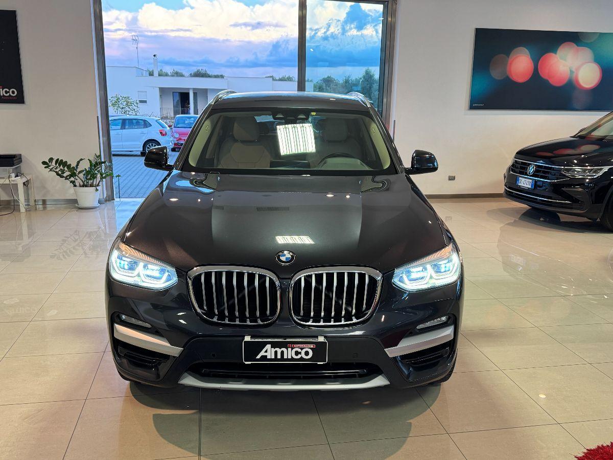 BMW X3 xDrive20d xLine Pelle Chiara Luci ambient