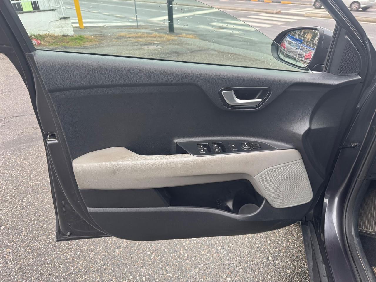 Kia Stonic 1.6 CRDi Style *12 Mesi di garanz #8397