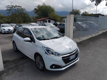 Peugeot 208 1.2 82cv allure neo patentati