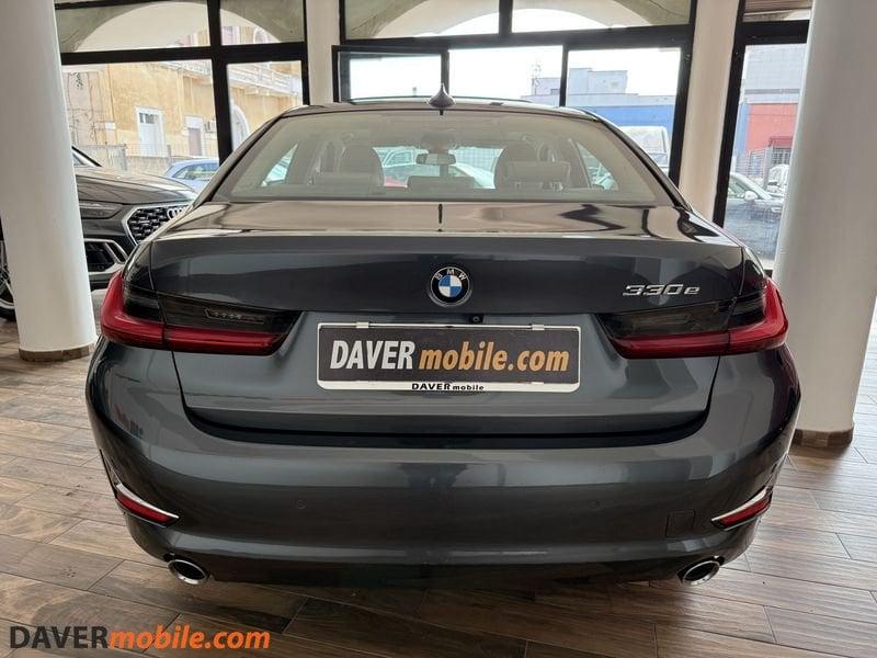 BMW Serie 3 330e Luxury aut.
