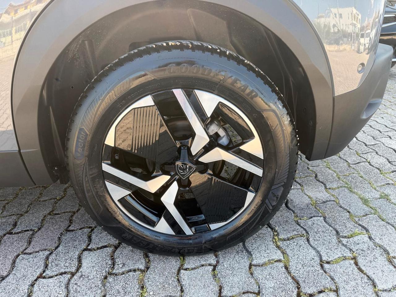 Peugeot 2008 PureTech 100 S&S Allure - ok neopatentati -